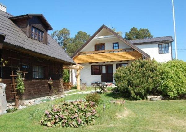 Bed and Breakfast Laane Pansion Käsmu Esterno foto